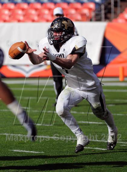 Thumbnail 3 in Monarch vs. Denver South (CHSAA 4A Final) photogallery.