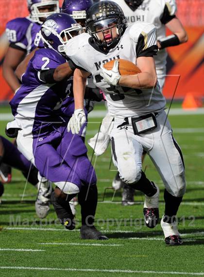 Thumbnail 3 in Monarch vs. Denver South (CHSAA 4A Final) photogallery.