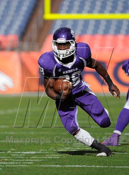 Thumbnail 2 in Monarch vs. Denver South (CHSAA 4A Final) photogallery.