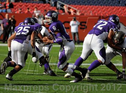 Thumbnail 2 in Monarch vs. Denver South (CHSAA 4A Final) photogallery.