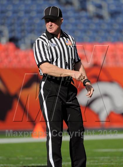 Thumbnail 2 in Monarch vs. Denver South (CHSAA 4A Final) photogallery.