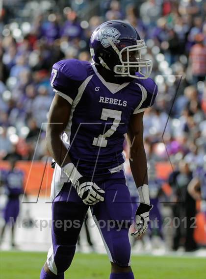 Thumbnail 3 in Monarch vs. Denver South (CHSAA 4A Final) photogallery.