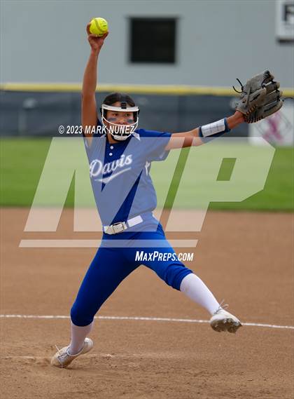 Thumbnail 2 in Davis @ Elk Grove photogallery.