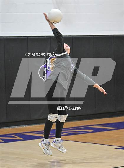 Thumbnail 3 in  Northwest Christian vs. Gilbert Christian photogallery.
