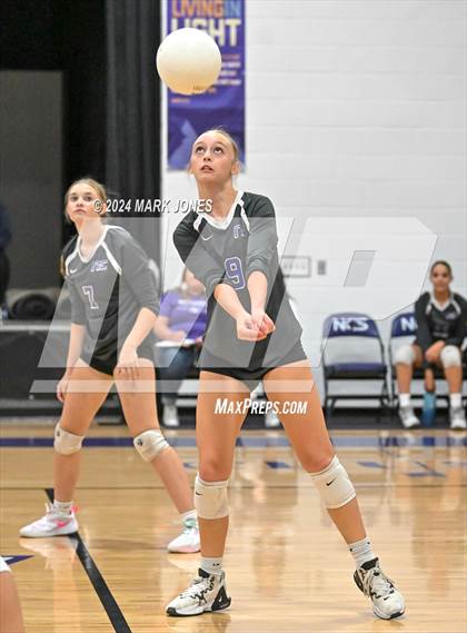 Thumbnail 1 in  Northwest Christian vs. Gilbert Christian photogallery.