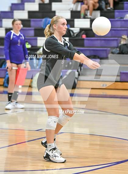 Thumbnail 1 in  Northwest Christian vs. Gilbert Christian photogallery.