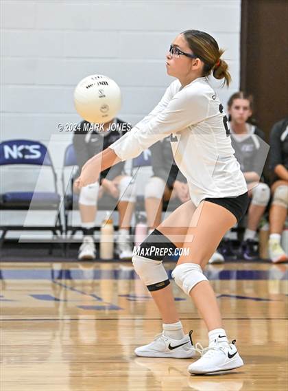 Thumbnail 2 in  Northwest Christian vs. Gilbert Christian photogallery.