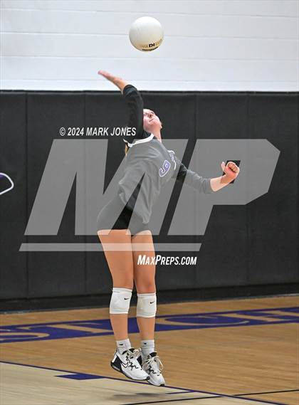 Thumbnail 1 in  Northwest Christian vs. Gilbert Christian photogallery.
