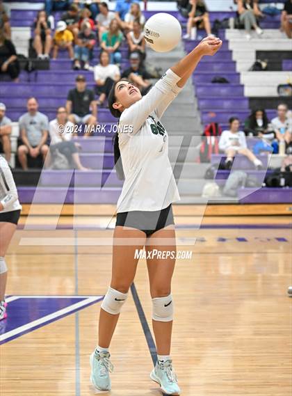Thumbnail 2 in  Northwest Christian vs. Gilbert Christian photogallery.