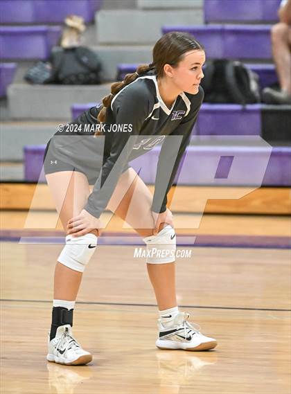 Thumbnail 1 in  Northwest Christian vs. Gilbert Christian photogallery.