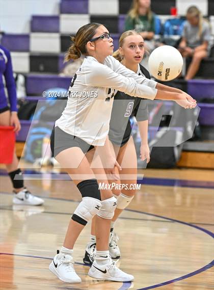 Thumbnail 2 in  Northwest Christian vs. Gilbert Christian photogallery.