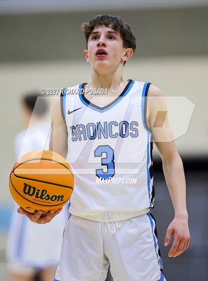 Thumbnail 2 in Newark Memorial @ Clovis North photogallery.