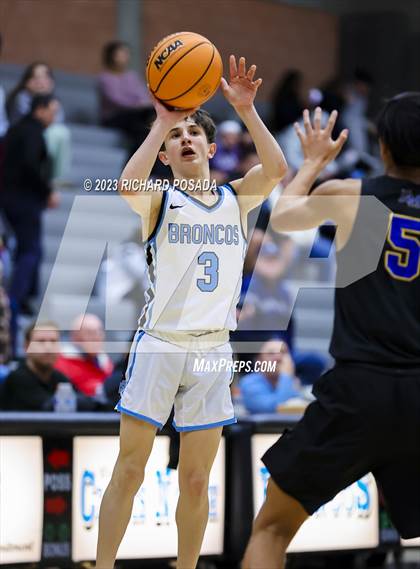 Thumbnail 3 in Newark Memorial @ Clovis North photogallery.
