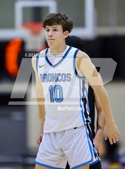 Thumbnail 3 in Newark Memorial @ Clovis North photogallery.