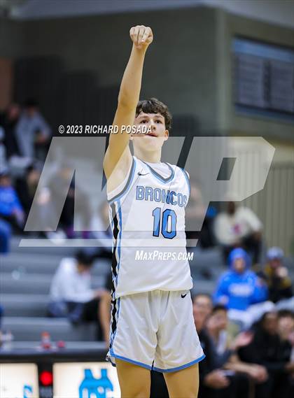 Thumbnail 1 in Newark Memorial @ Clovis North photogallery.