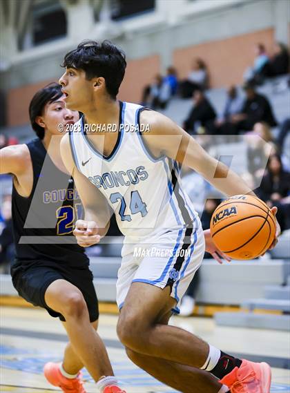 Thumbnail 3 in Newark Memorial @ Clovis North photogallery.