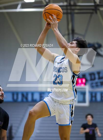 Thumbnail 3 in Newark Memorial @ Clovis North photogallery.