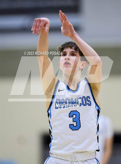Thumbnail 1 in Newark Memorial @ Clovis North photogallery.