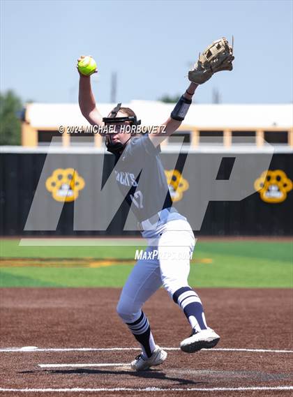 Thumbnail 1 in Forney vs. Walnut Grove (UIL 5A Softball Regional Semi-Final) photogallery.