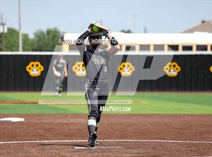 Thumbnail 1 in Forney vs. Walnut Grove (UIL 5A Softball Regional Semi-Final) photogallery.