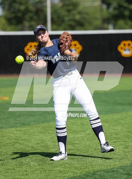 Thumbnail 1 in Forney vs. Walnut Grove (UIL 5A Softball Regional Semi-Final) photogallery.