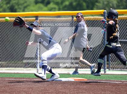 Thumbnail 3 in Forney vs. Walnut Grove (UIL 5A Softball Regional Semi-Final) photogallery.