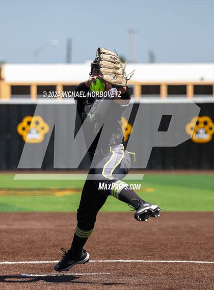 Thumbnail 1 in Forney vs. Walnut Grove (UIL 5A Softball Regional Semi-Final) photogallery.