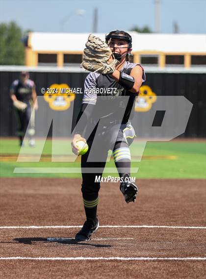 Thumbnail 1 in Forney vs. Walnut Grove (UIL 5A Softball Regional Semi-Final) photogallery.