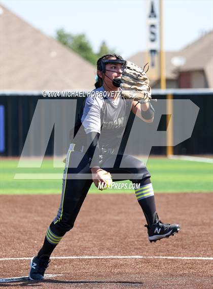 Thumbnail 1 in Forney vs. Walnut Grove (UIL 5A Softball Regional Semi-Final) photogallery.