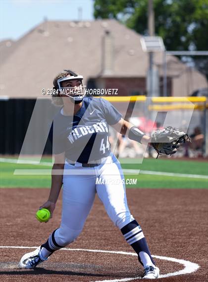 Thumbnail 1 in Forney vs. Walnut Grove (UIL 5A Softball Regional Semi-Final) photogallery.
