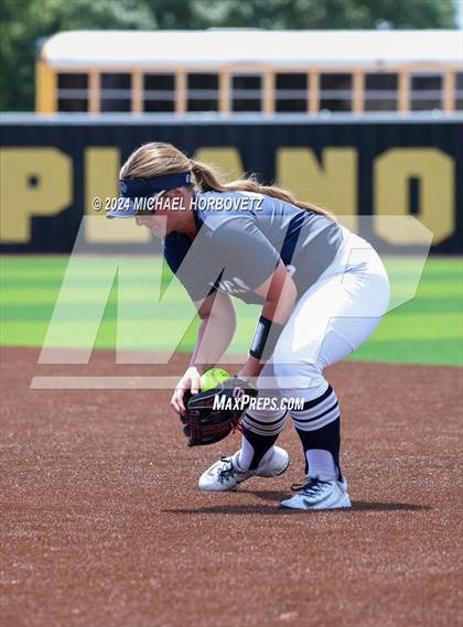 Thumbnail 3 in Forney vs. Walnut Grove (UIL 5A Softball Regional Semi-Final) photogallery.