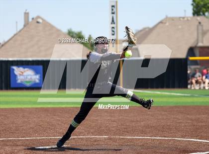 Thumbnail 1 in Forney vs. Walnut Grove (UIL 5A Softball Regional Semi-Final) photogallery.