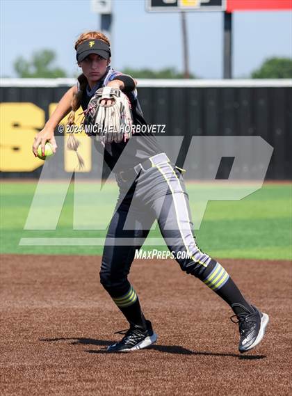 Thumbnail 1 in Forney vs. Walnut Grove (UIL 5A Softball Regional Semi-Final) photogallery.
