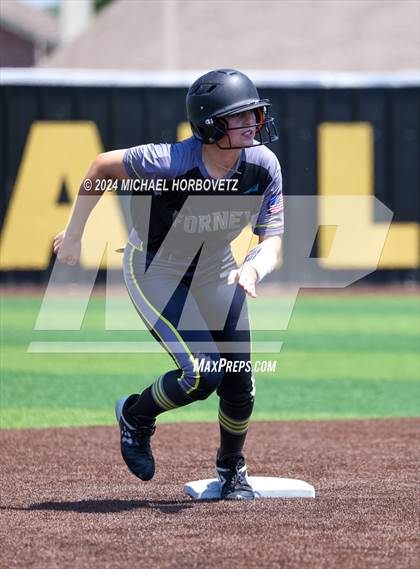 Thumbnail 1 in Forney vs. Walnut Grove (UIL 5A Softball Regional Semi-Final) photogallery.