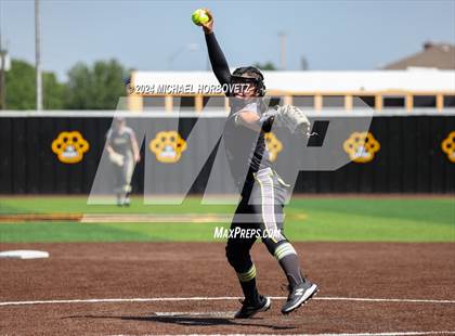 Thumbnail 1 in Forney vs. Walnut Grove (UIL 5A Softball Regional Semi-Final) photogallery.