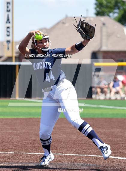 Thumbnail 2 in Forney vs. Walnut Grove (UIL 5A Softball Regional Semi-Final) photogallery.