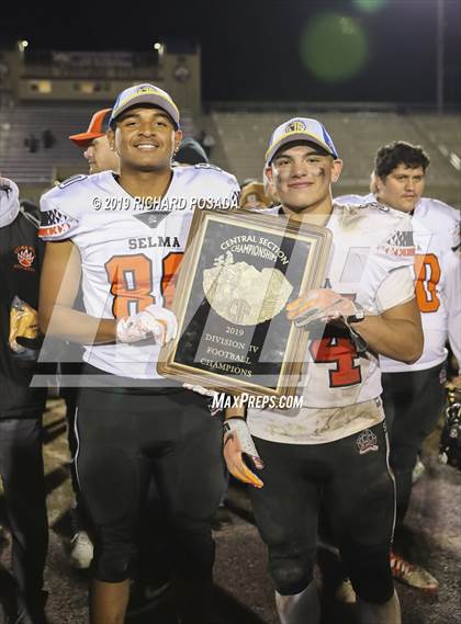 Thumbnail 2 in Selma @ Washington Union (CIF CS D4 Final) photogallery.