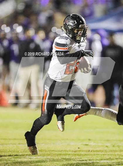 Thumbnail 2 in Selma @ Washington Union (CIF CS D4 Final) photogallery.