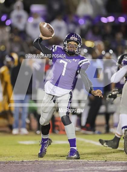 Thumbnail 3 in Selma @ Washington Union (CIF CS D4 Final) photogallery.