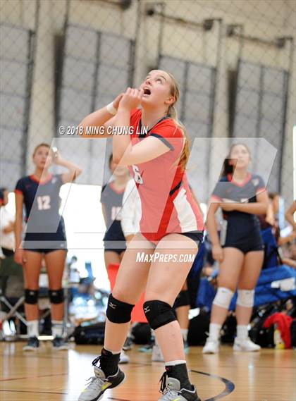 Thumbnail 3 in Corona del Mar vs. Beckman (Queen's Court Tournament) photogallery.