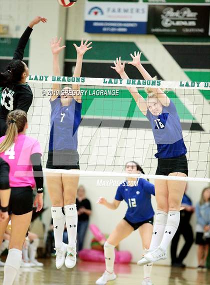 Thumbnail 2 in Byron Nelson vs Carroll photogallery.