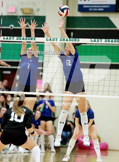 Thumbnail 3 in Byron Nelson vs Carroll photogallery.