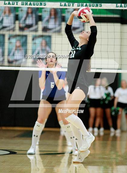 Thumbnail 2 in Byron Nelson vs Carroll photogallery.