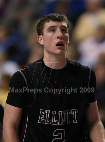 Thumbnail 1 in Holmes vs Elliot Co. (Sweet 16 Semifinal) photogallery.
