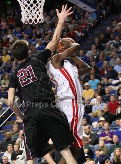 Thumbnail 2 in Holmes vs Elliot Co. (Sweet 16 Semifinal) photogallery.