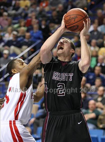 Thumbnail 3 in Holmes vs Elliot Co. (Sweet 16 Semifinal) photogallery.