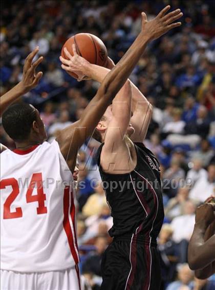Thumbnail 3 in Holmes vs Elliot Co. (Sweet 16 Semifinal) photogallery.