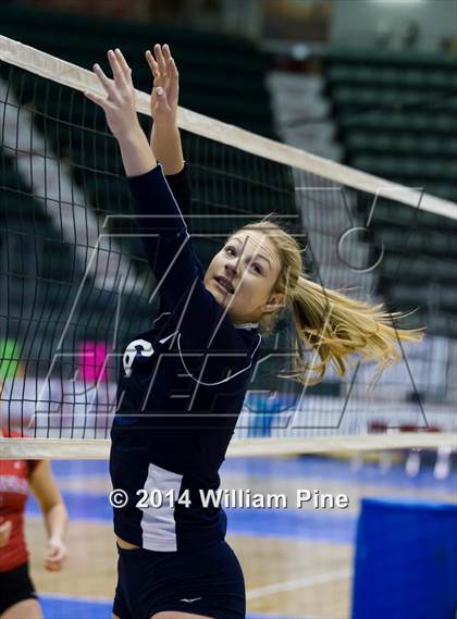 Thumbnail 1 in Suffern vs. Penfield (NYSPHSAA Class AA Final) photogallery.
