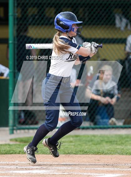 Thumbnail 1 in Sutherland vs. Honeoye Falls-Lima (Section 5 Class A1 Final) photogallery.