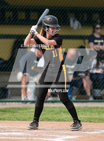 Thumbnail 1 in Sutherland vs. Honeoye Falls-Lima (Section 5 Class A1 Final) photogallery.